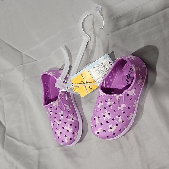 NWT baby/toddler unicorn slip on - Picture 7 of 7